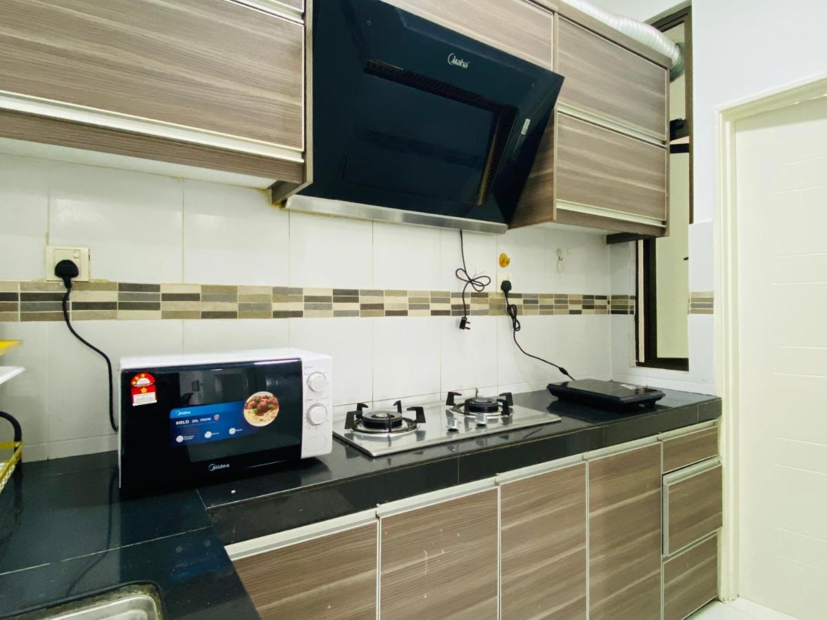 Cozy 1-10 Pax 4Qbeds 2Sbeds Shah Alam Sec7, I-City Esterno foto