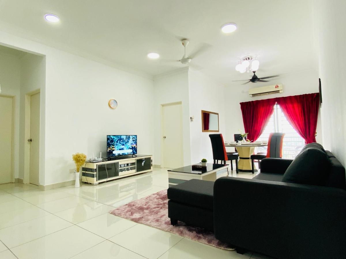 Cozy 1-10 Pax 4Qbeds 2Sbeds Shah Alam Sec7, I-City Esterno foto